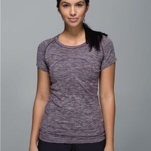 lululemon athletica | Heathered Black Cherry Swiftly Short Sleeve  Crew | Sz 8